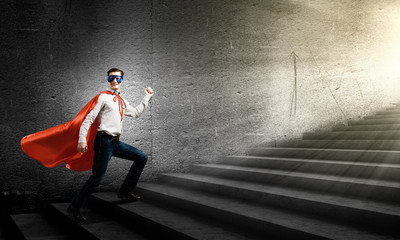 Obraz premium Walking superhero