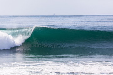 Fototapeta premium Wave Wall Ocean Water Shape Crashing Power