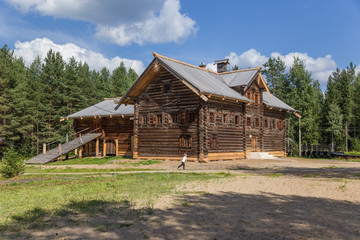 Малые Корелы, Россия. Дом-двор Пухова А. Ф., первая треть XIX в.