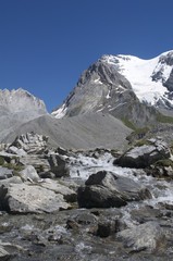 Fototapeta premium cascade des alpes