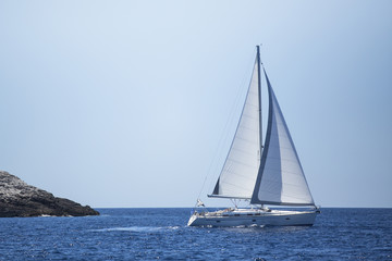 Fototapeta na wymiar Sailing in the sea. Yachting. Luxury yachts.