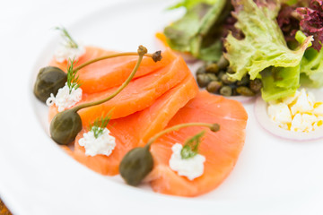 Smoked salmon salad