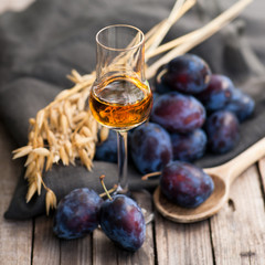 Zwetschgenschnaps