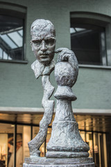 borstbeeld van Max Euwe Amsterdam