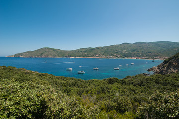 Fototapeta na wymiar Panorama isola del Giglio
