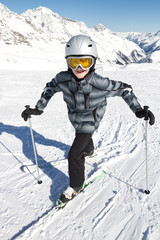 Fototapeta na wymiar Teeange boy skier