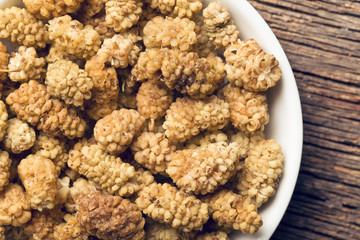dried mulberry