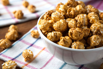 a lot of golden caramel corn