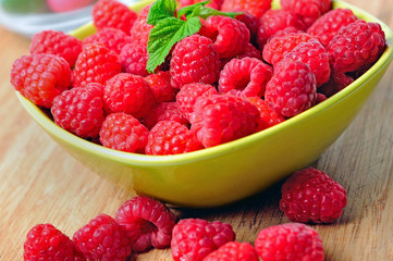 Bowl with raspberry