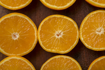 Media naranja. Fruta cortada.