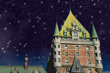 Fototapeta premium Frontenac Castle (Quebec City) with dramatic sky