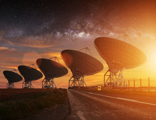 Radio Telescope view at night - obrazy, fototapety, plakaty