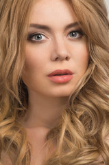 Fototapeta premium Elegant woman with beautiful skin and healthy hair