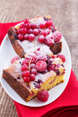 Pastry with beriies.