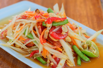 Thai Spicy papaya salad