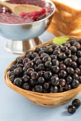 black currants in bowl
