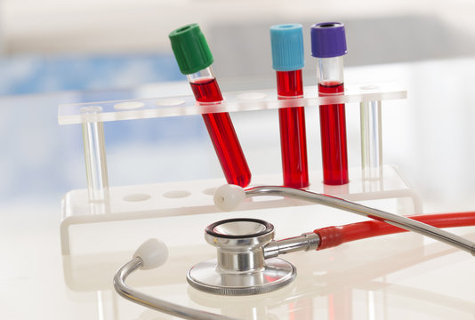 Prelevement de sang  en laboratoire