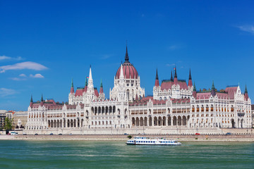 Obraz premium building of Hungarian parliament in Budapest, Hungary