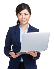 Businesswoman use of laptop computer
