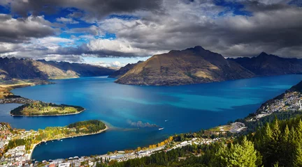 Tuinposter Wakatipu-meer, Nieuw-Zeeland © Dmitry Pichugin