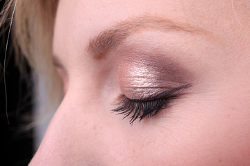 Eye makeup