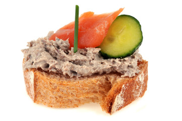Amuse-bouche aux rillettes de saumon