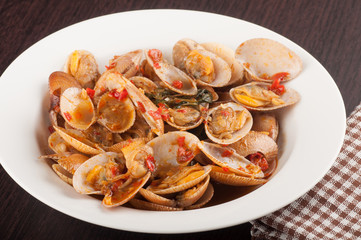 stir fried clams with chili paste