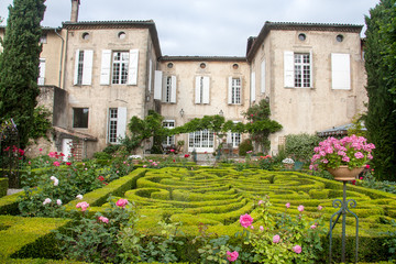 Fototapeta na wymiar Lautrec ancient city in southern France