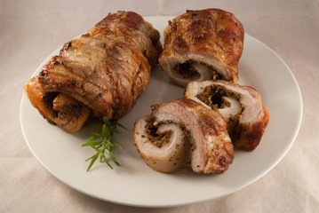 Porchetta – gerollter Schweinebauch
