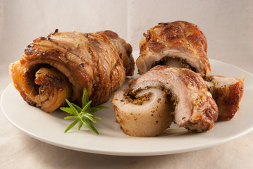 Porchetta – gerollter Schweinebauch