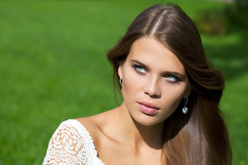 Naklejka premium Young beautiful woman