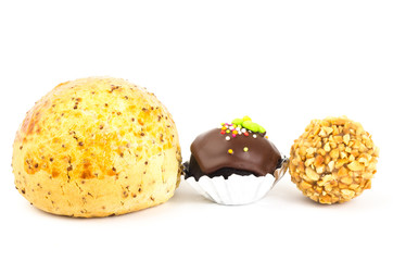 Korean bread and peanut chocolate ball