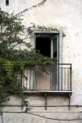 Fototapeta na wymiar Old balcony