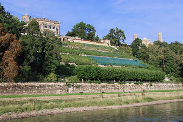 Terrassen vor dem Schloss Albrechtsberg
