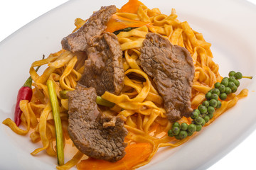 Fried noodles with beef