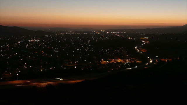 Simi Valley Dusk Time Lapse with Zoom