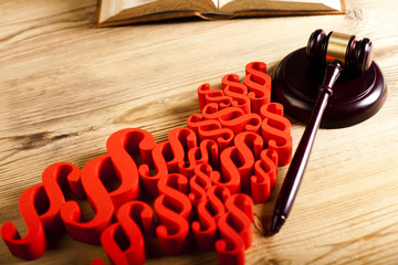 Wooden gavel barrister, justice concept, paragraph
