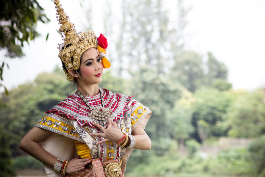 thai dance costumes