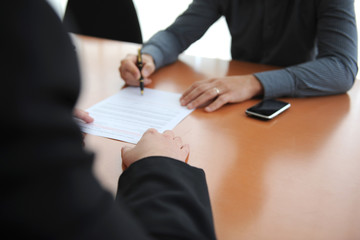 Signature de contrat entre deux personnes physiques