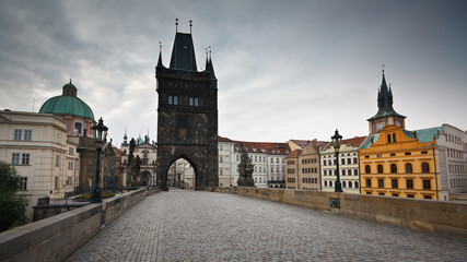 Fototapeta na wymiar Charles Bridge, Prague castle and cathedral.