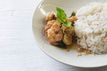 basil fried shrimp and rice