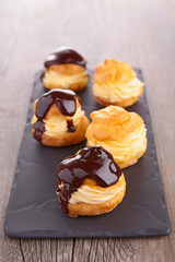 french choux, profiterole