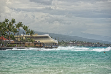 kona harbor sea waves in big island