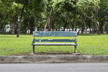 old green bench