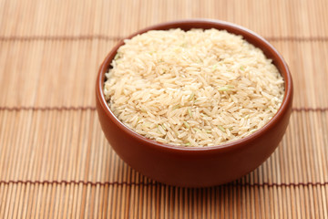 Brown rice in bowl