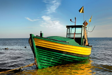 Krajobraz Morski, kutry rybackie na plaży