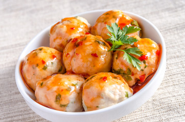 Chicken meatballs with pasta