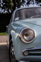 Obraz na płótnie Canvas the splendor of the beautiful chrome of vintage cars
