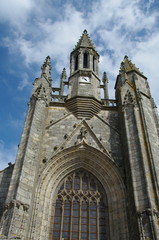 Fototapeta na wymiar guérande-église saint aubin