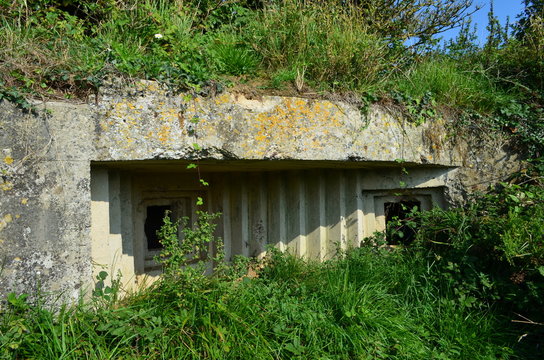 Blockhaus pour mitrailleuses - Plage d'Omaha Beach (Normandie)